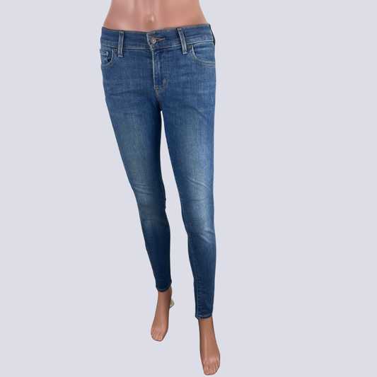Front view of the Levi Super Skinny Jeans