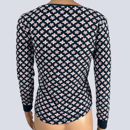 Back view of the Mix long-sleeve top