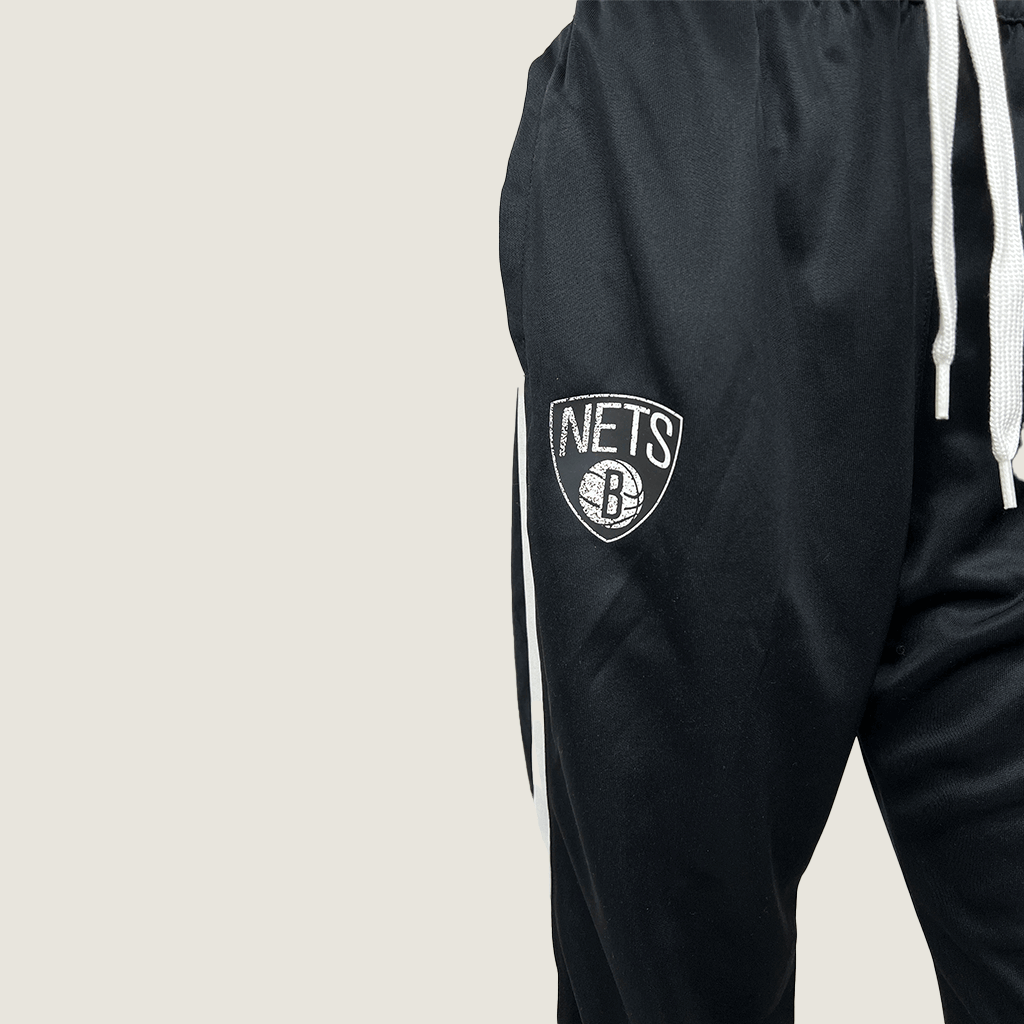 NBA Nike Woman's Brooklyn Nets Tracksuit Pant Logo Detail