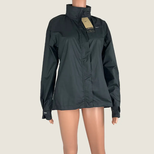 Front View of the Nike Women's Fast Repel Running Jacket