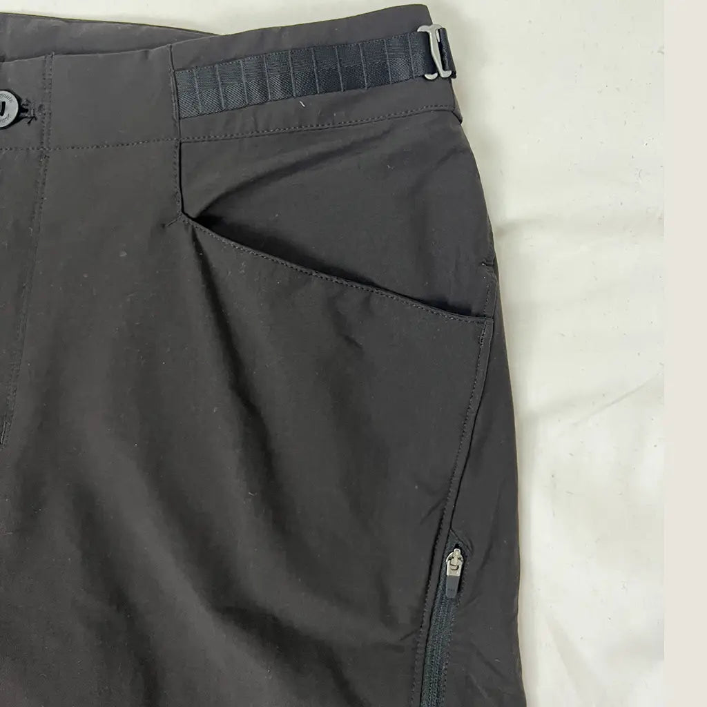 Front Waist View of the Men's Dirt Craft Bike Shorts