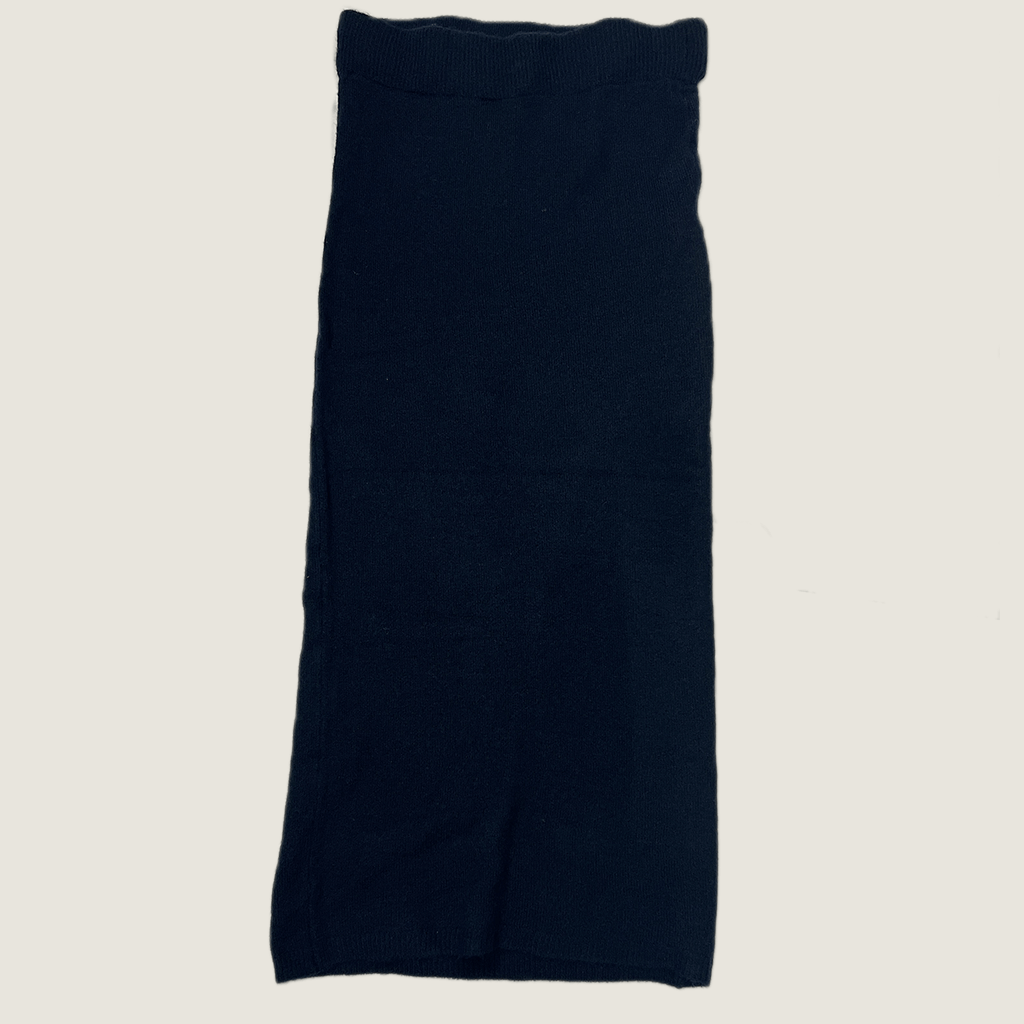 Back View of the Pieces Maternity Knit Maxi Skirt