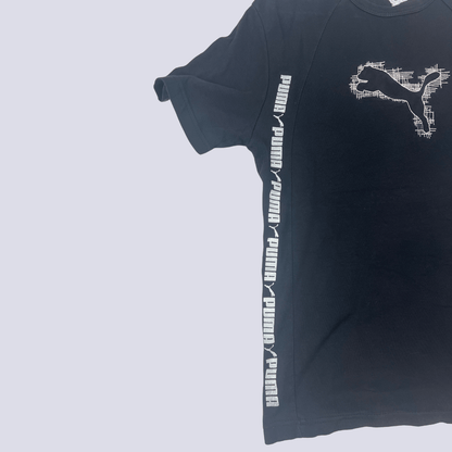 Side detail view of the Puma T-Shirt