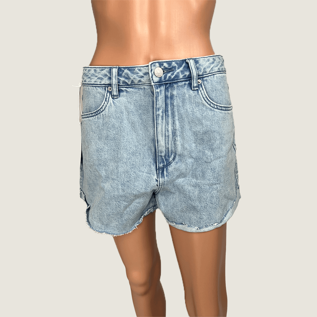 Riders Hi Mom Denim Short Front Detail