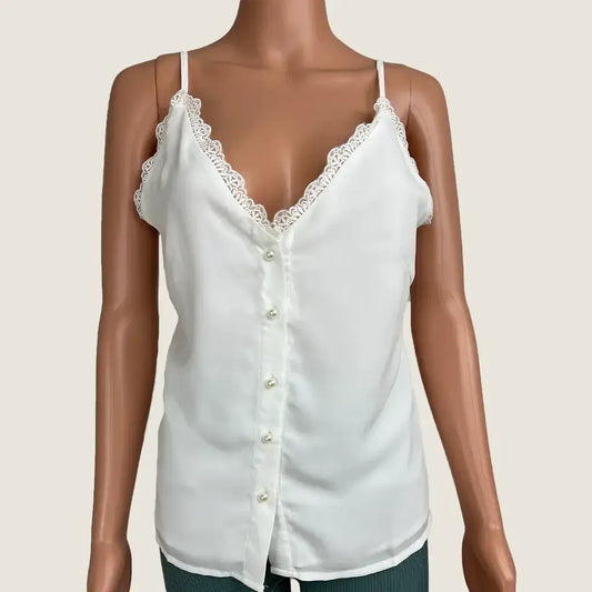 Front View of the Shein White Cameo 