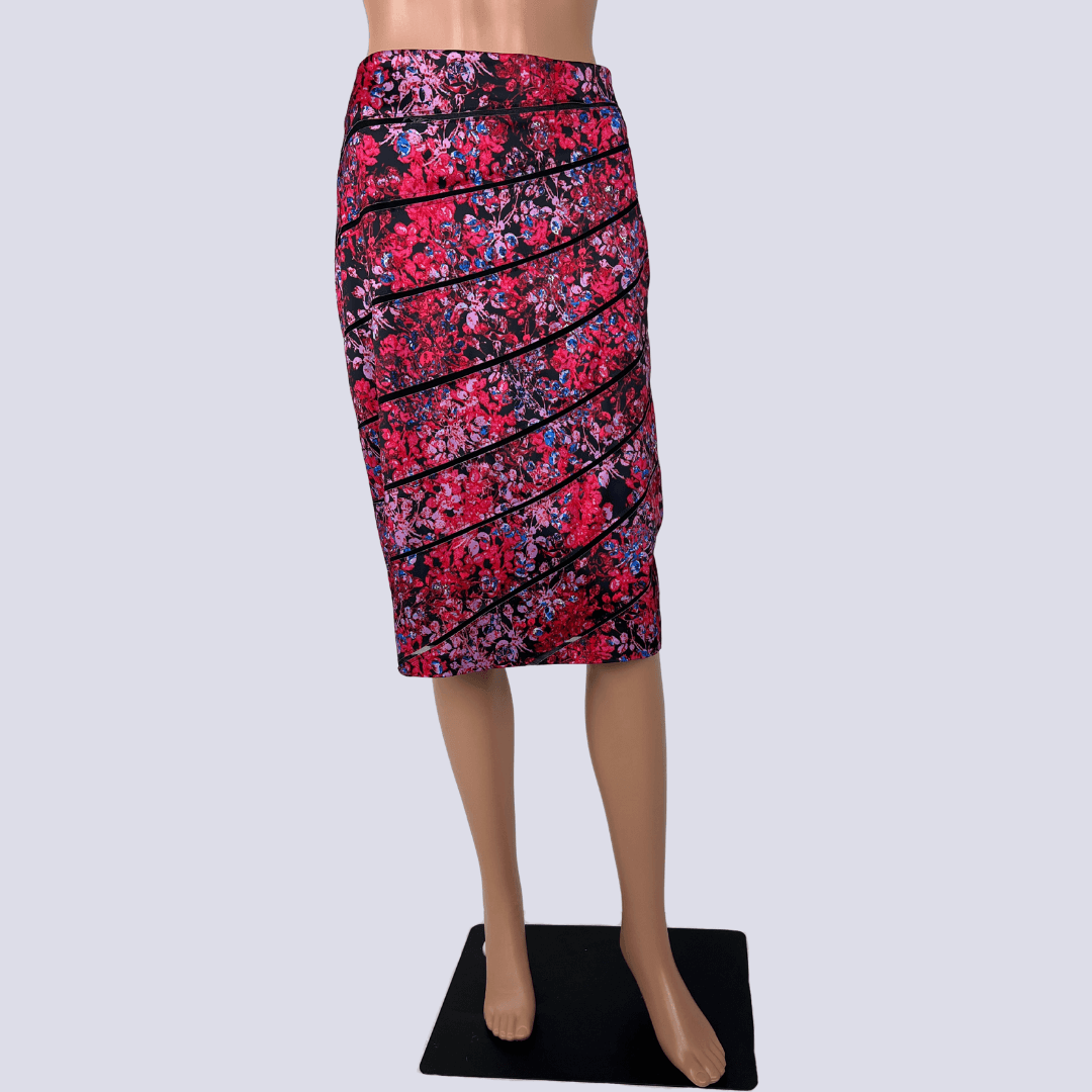 Front view of the Table Eight floral fitted skirt