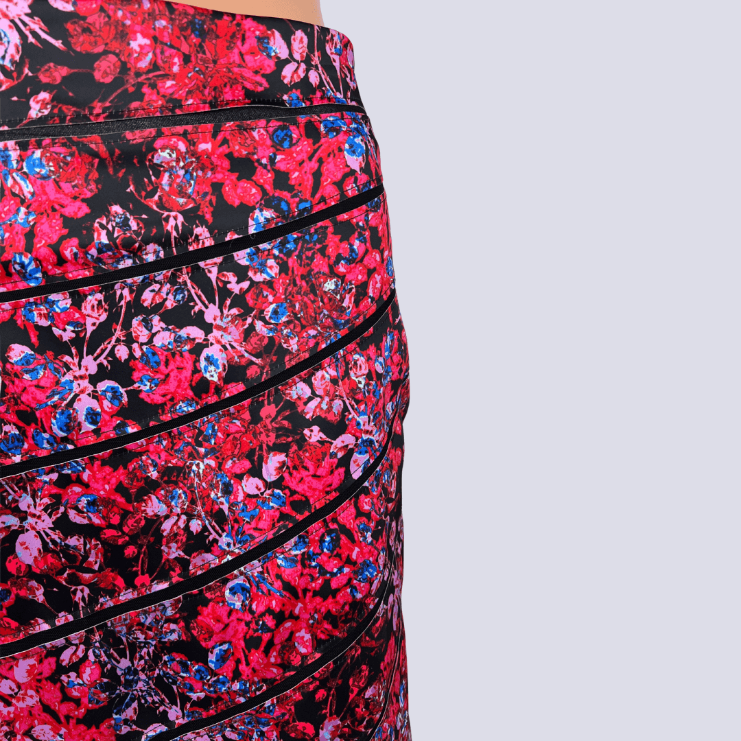 Front view of the Table Eight floral fitted skirt
