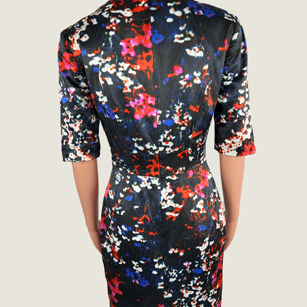 Back Detail View of the Veronika Maine Floral Fitted Dress