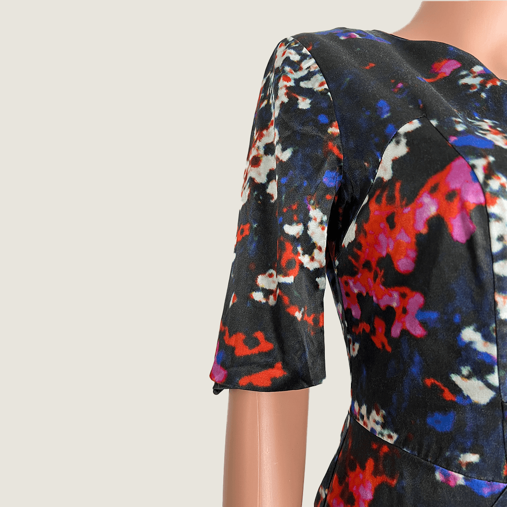 Front View of the Veronika Maine Floral Fitted Dress