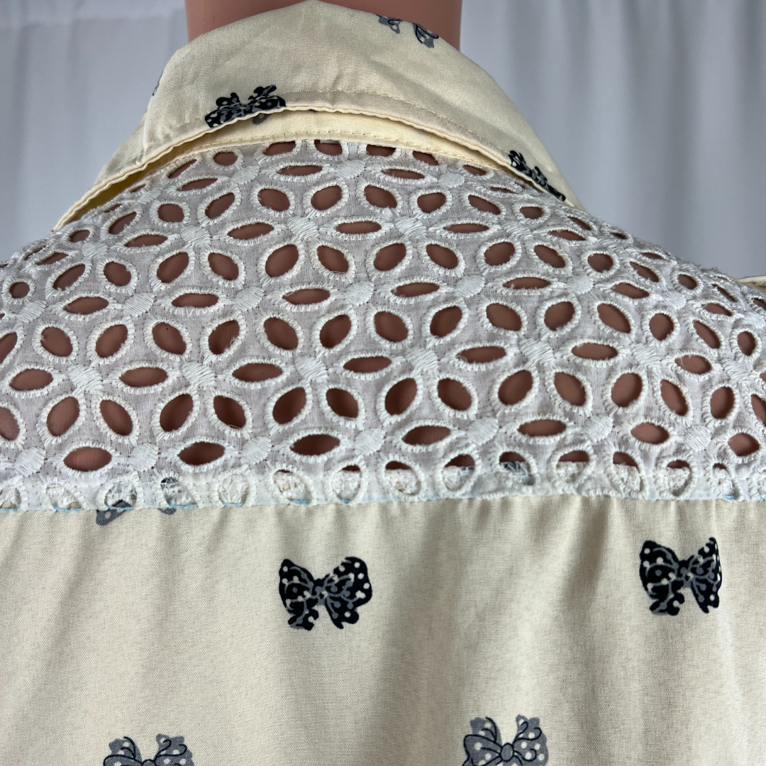 Back detail view of the Butterfly Short Sleeve Shirt