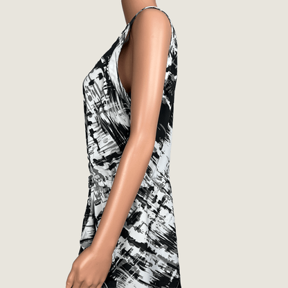 Yarra Trail Shift Dress Front Detail