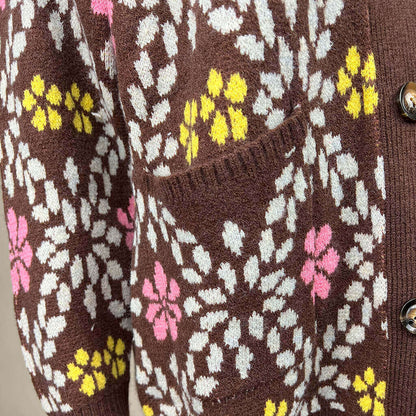 BBWM Floral Cardigan Pattern Detail