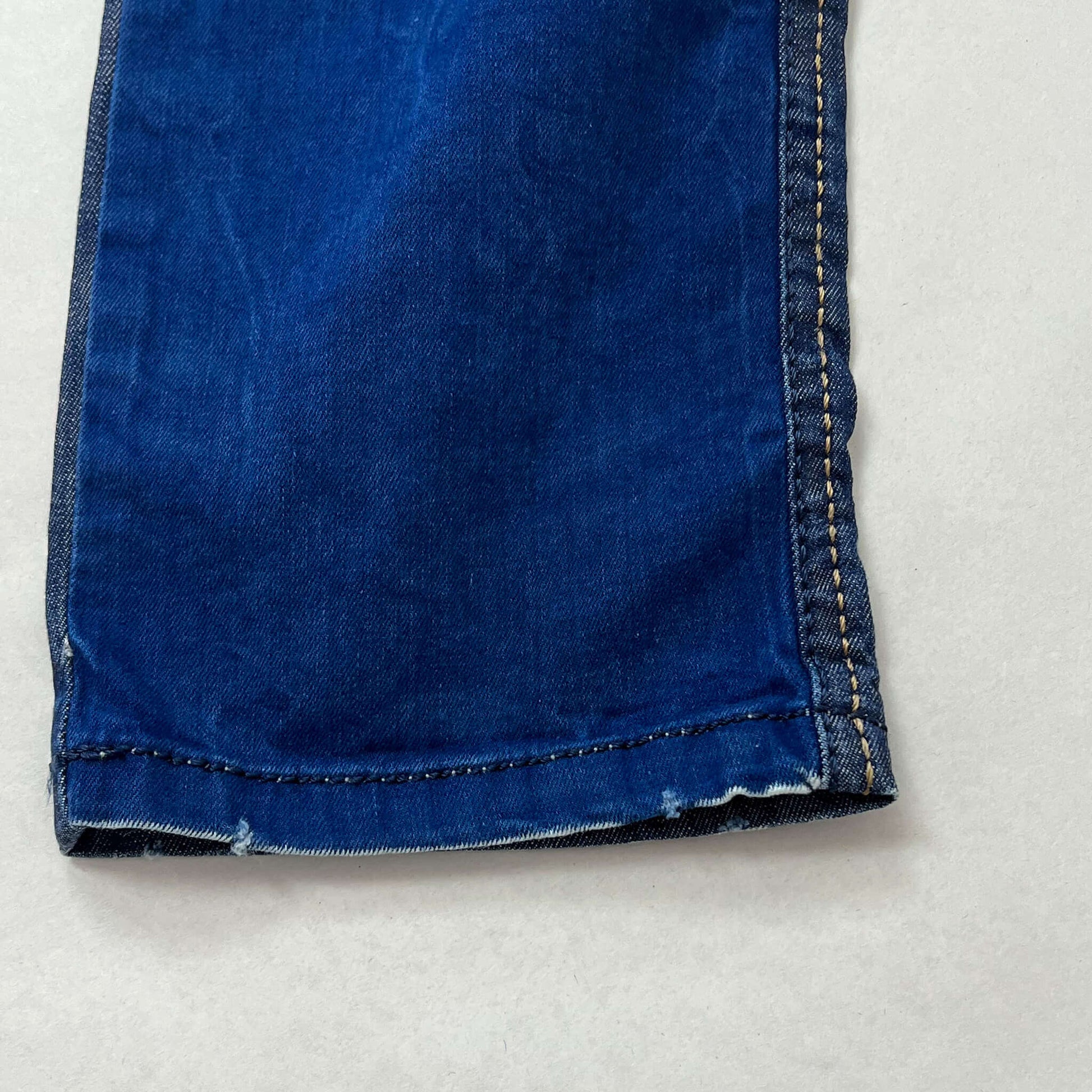 Hem Detail Cipo & Baxx Triple Layer Jeans 