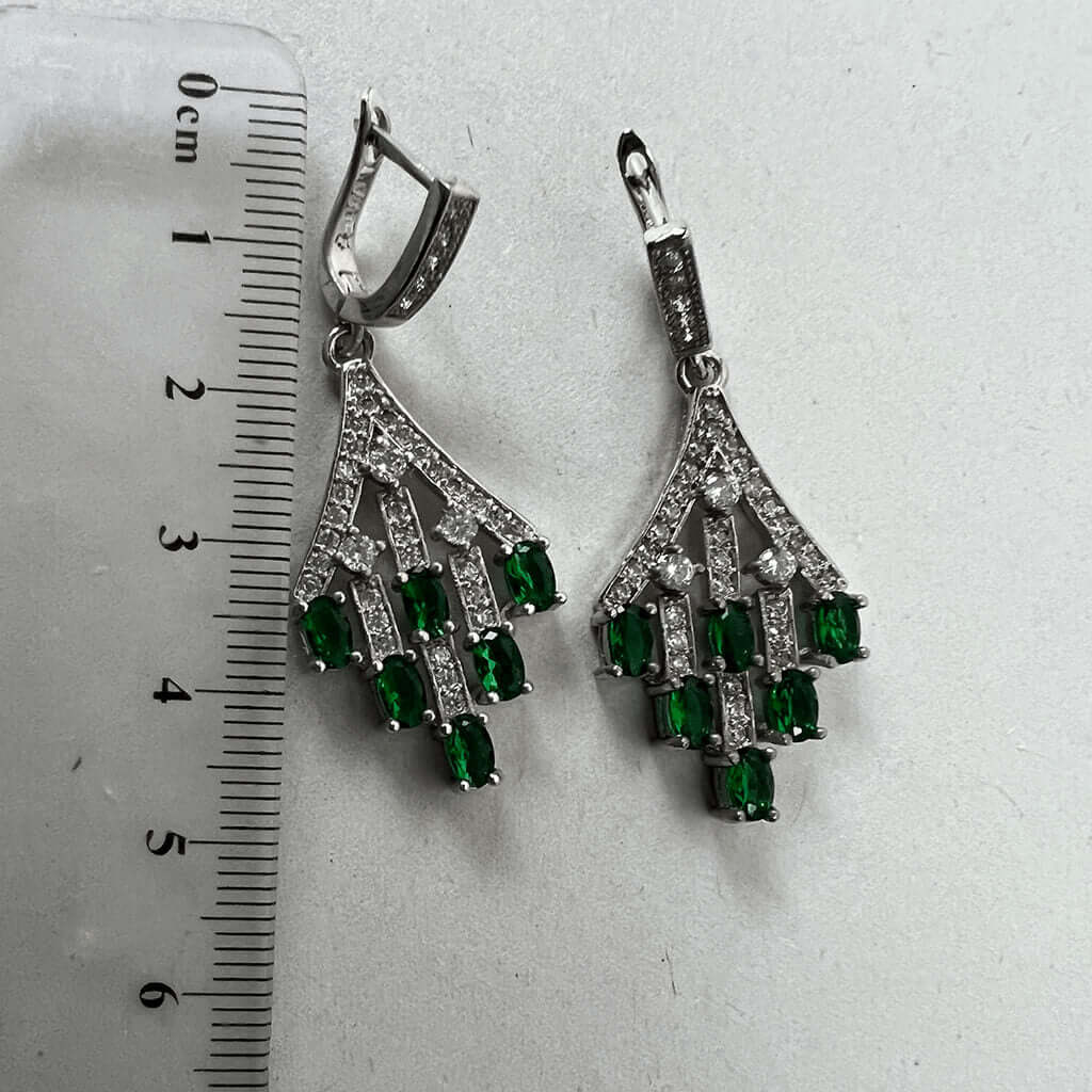 Emerald Green Drop With Ruler