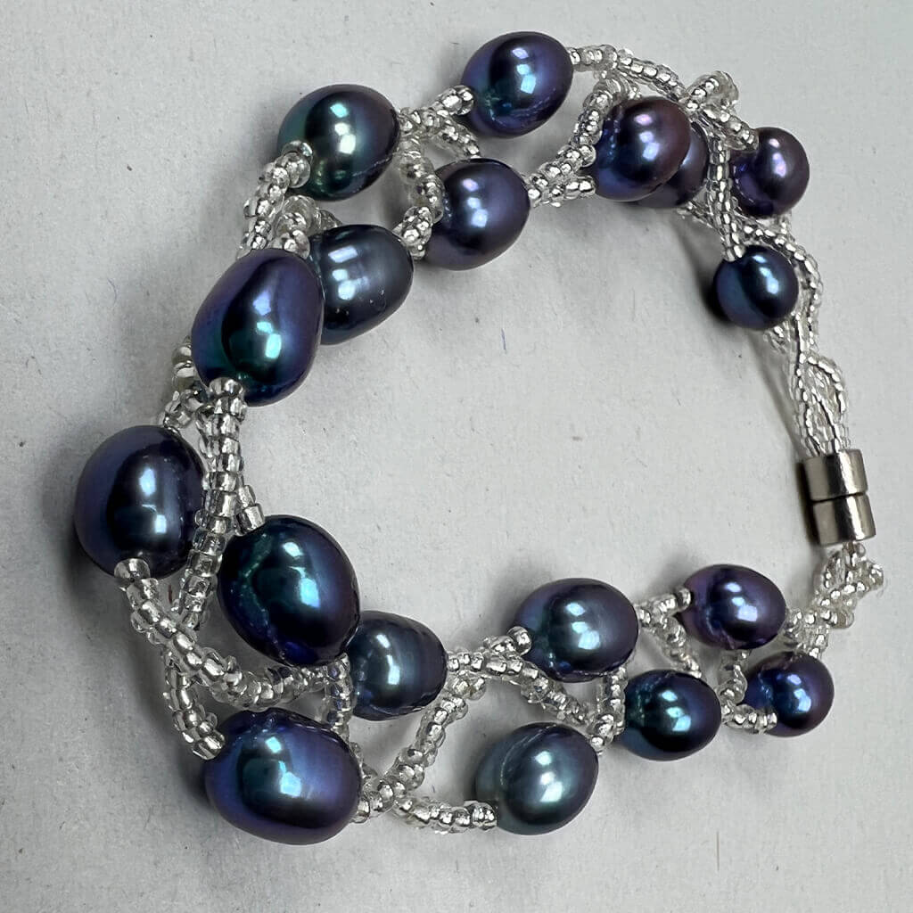 Fresh Water Pearl Bracelet closed at a low angle