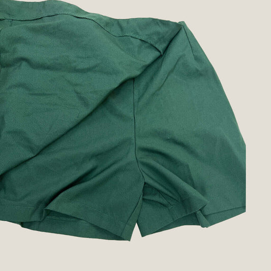 Girls sport skort front detail