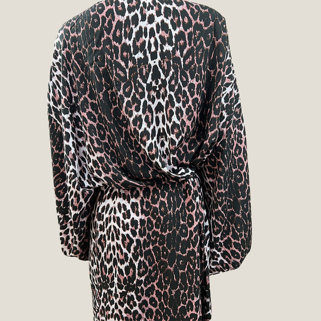 Notsomumsy Pink Leopard Print Komono Back Detail