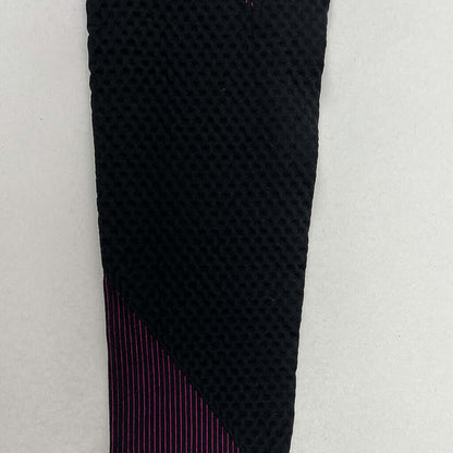 Lala purple and black leg detail