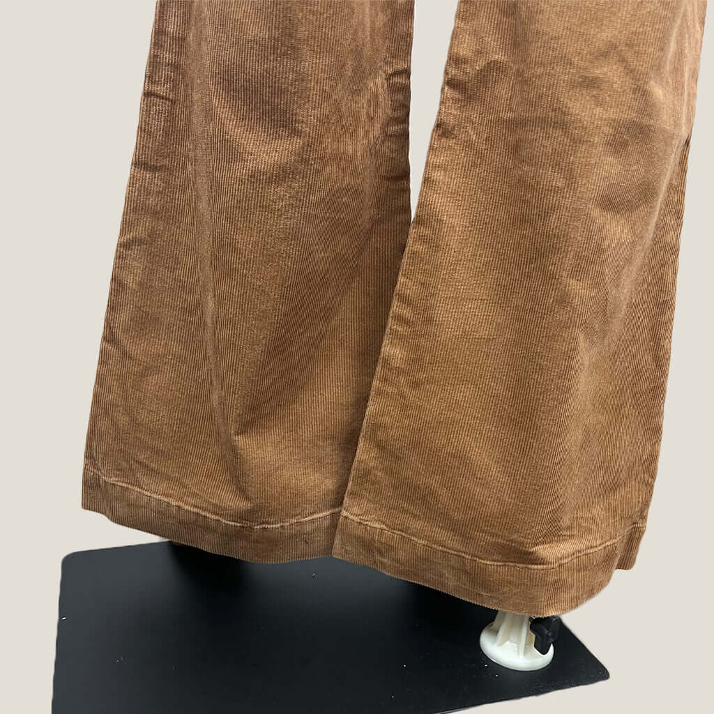 Mister Zimi Tan Corduroy Flares Hem Detail