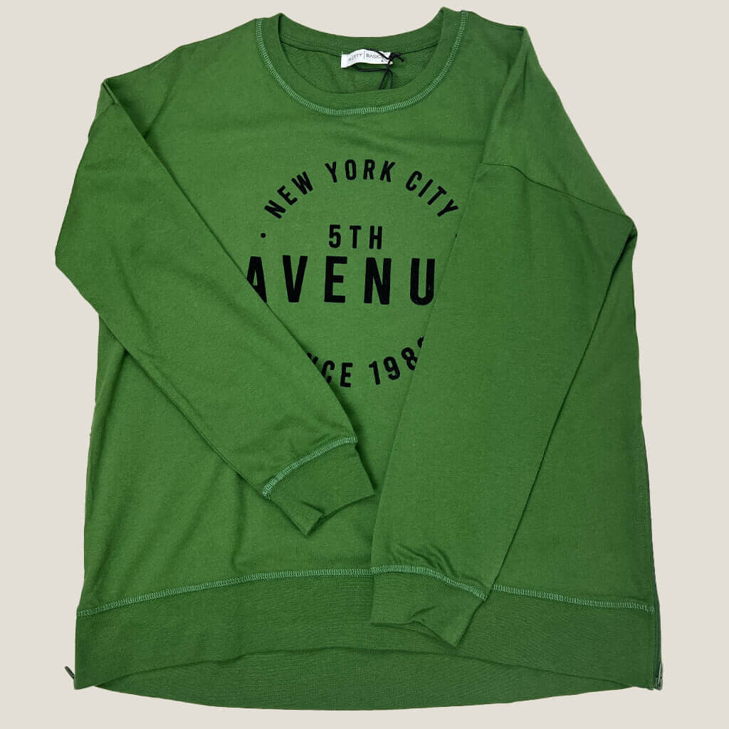 NY City oversize green woman sweat front full image