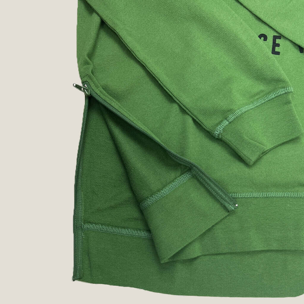 NY City oversize green woman sweat zip detail