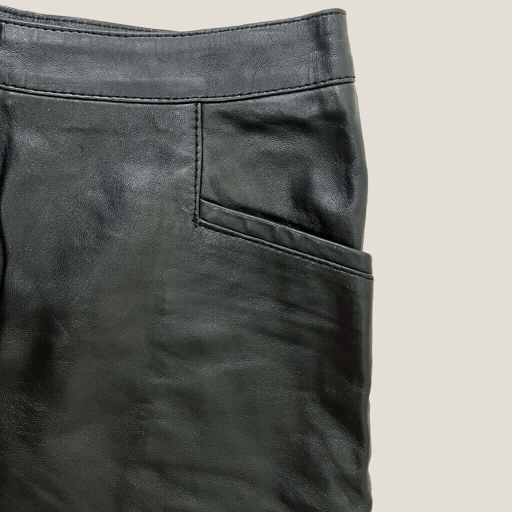 Sports Girl Leather Shorts 10 Front Pocket Detail