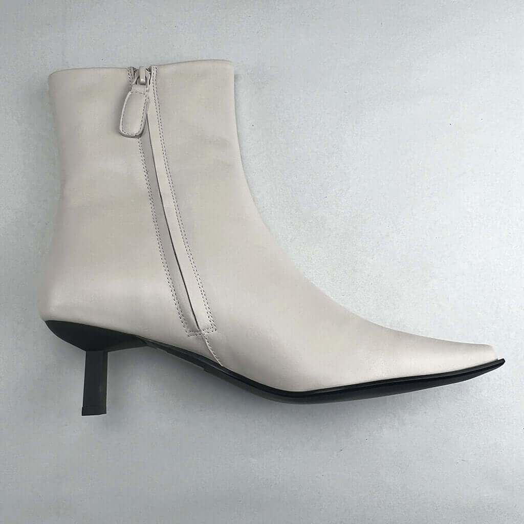 Senso Orly Heel White Boot Single