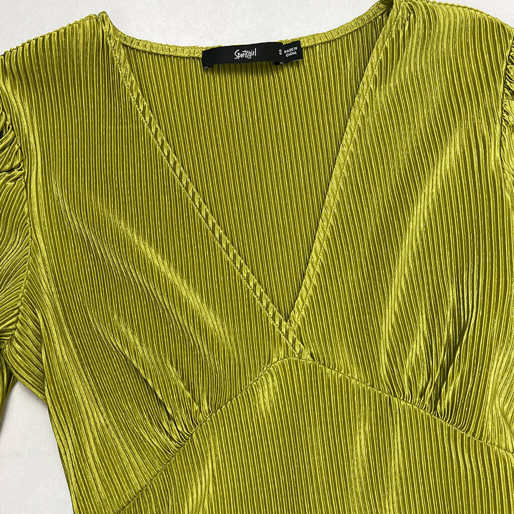 Sportsgirl crinkle metalic green womans top plunging collar detail